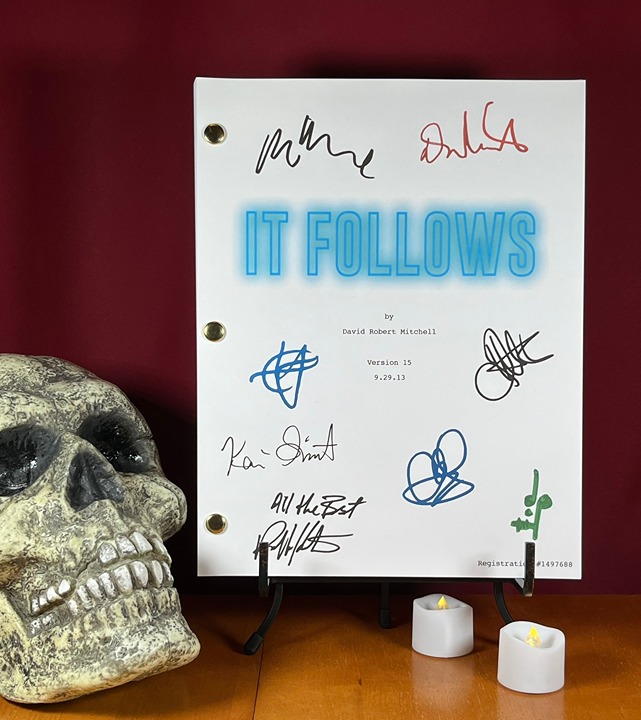 It Follows Script Signed- Autograph Reprints- Horror- Halloween