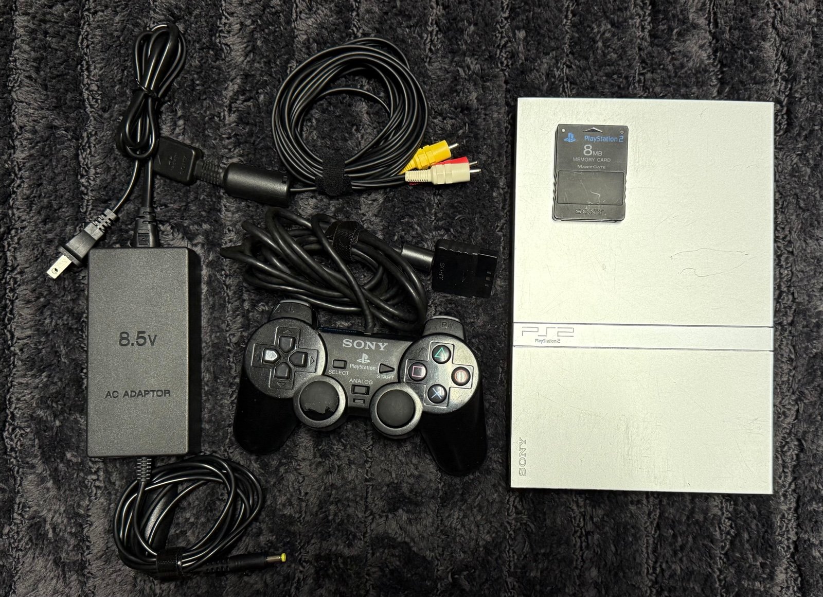 SILVER PLAYSTATION 2 SLIM CONSOLE w. CONTROLLER & CABLES- TESTED & WORKING