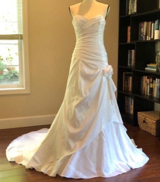 NWT Maggie Sottero Wedding Dress Size 8