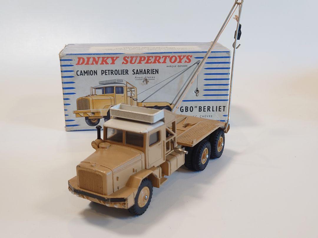【即納】 DINKY Truck Tanker Oil Saharan 888 No. ミニカー