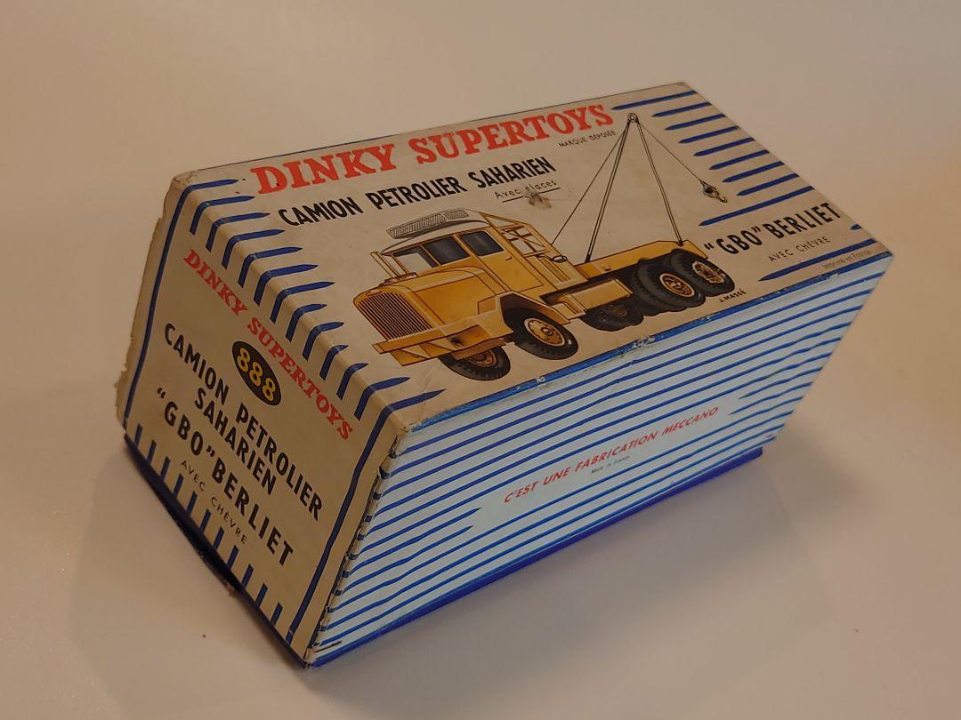 女の子向けプレゼント集結 888 No. DINKY Saharan Truck Tanker Oil ミニカー