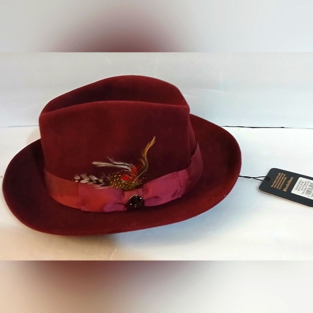 Bruno Capelo Mens luxury headwear Burgandy Hat Large Fashion luxurious fibers