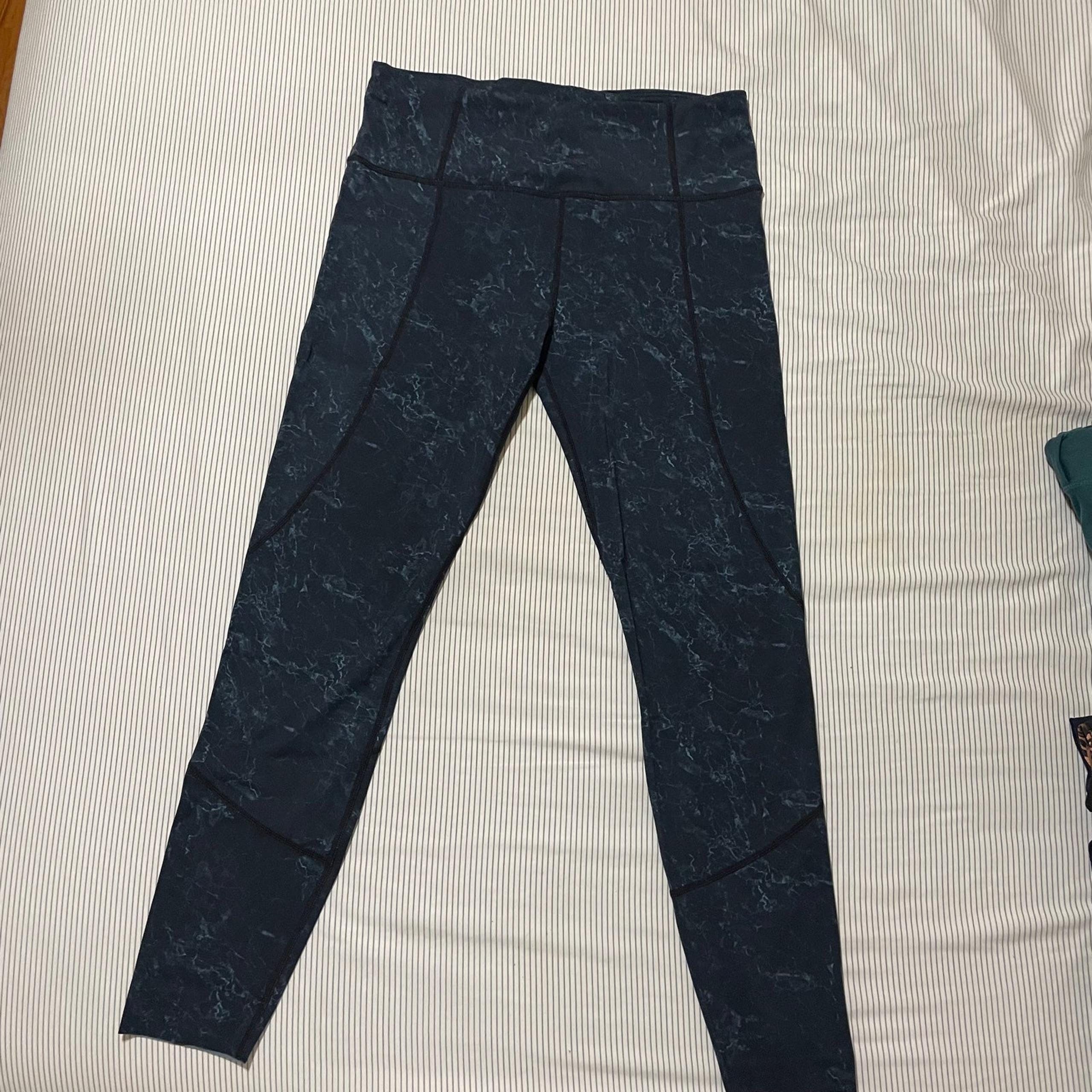 Varley women workout athletic leggings size M