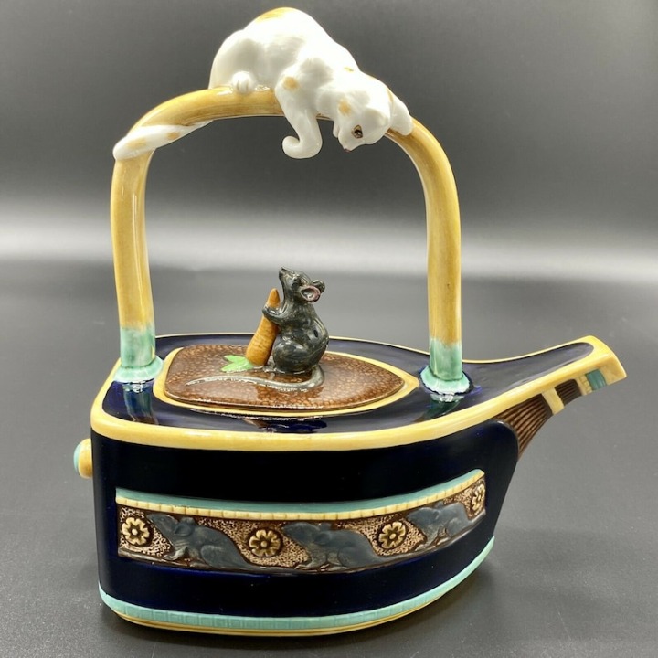 Minton Archive Tom and Jerry Teapot