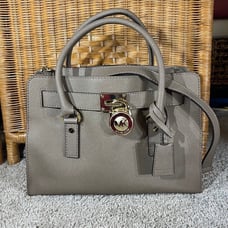 Michael Kors Hamilton saffiano leather bag LIKE NEW NWOT taupe brown with strap