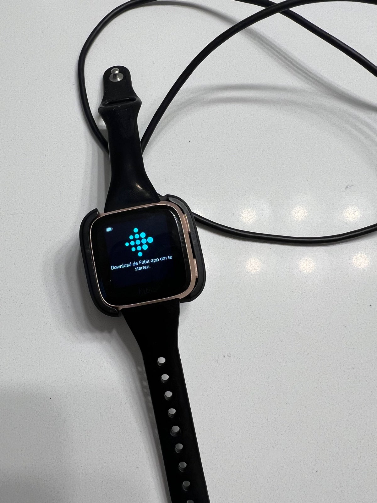 Fitbit Versa Smartwatch in Peach/Rose Gold