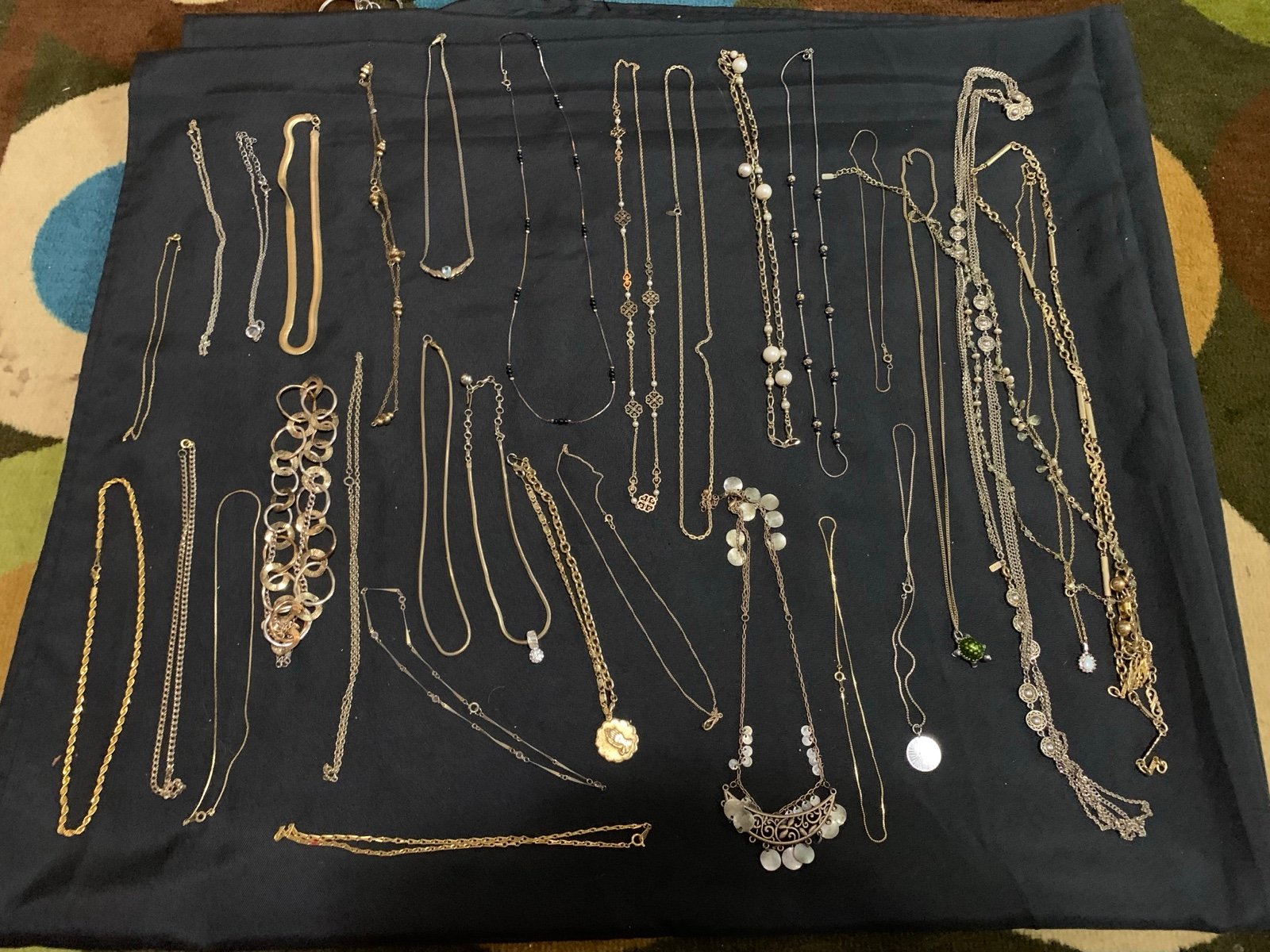 Mixed Lot Of Women’s Necklaces Unknown Metals, Costume/junk Jewelry