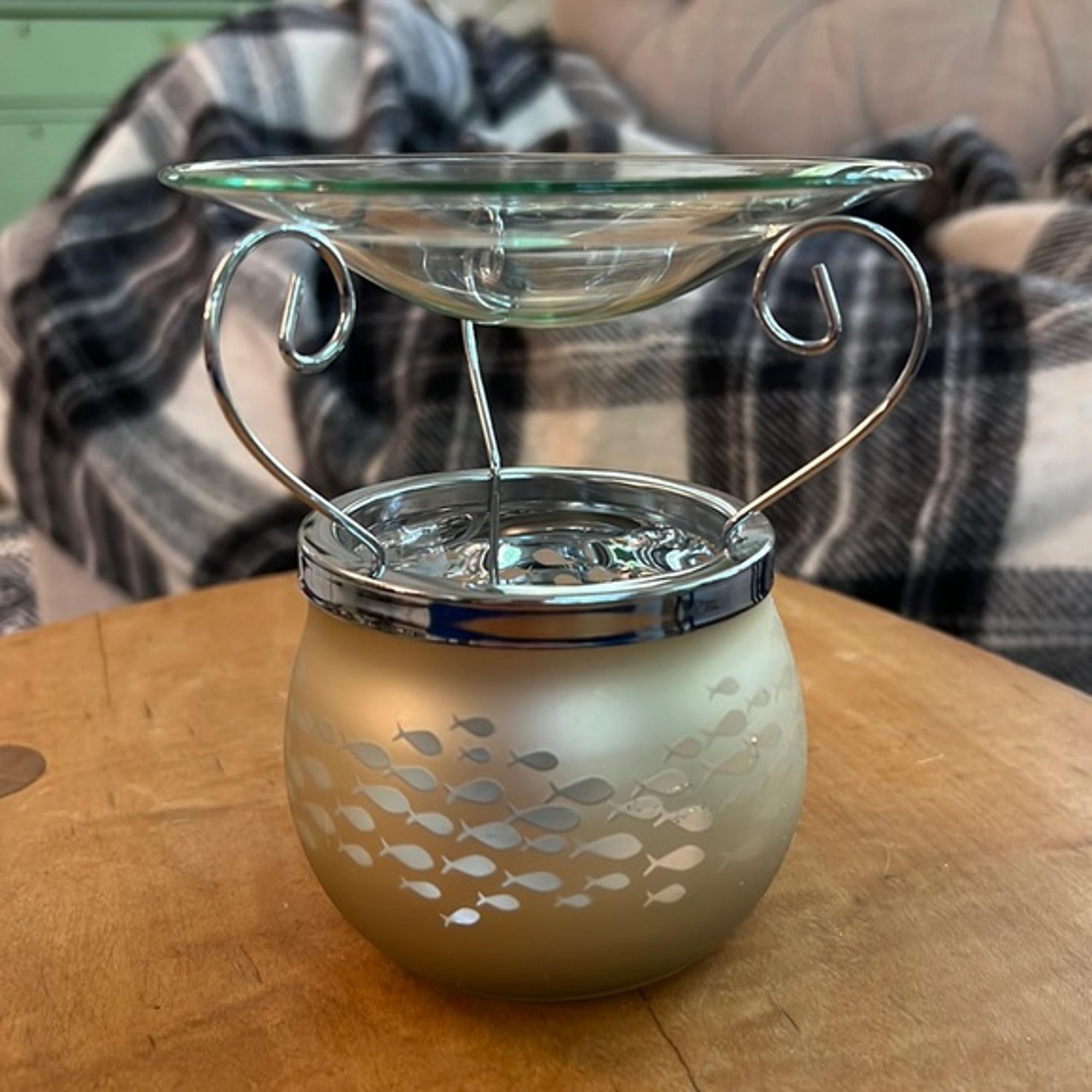 Yankee Candle fish tea light tart warmer