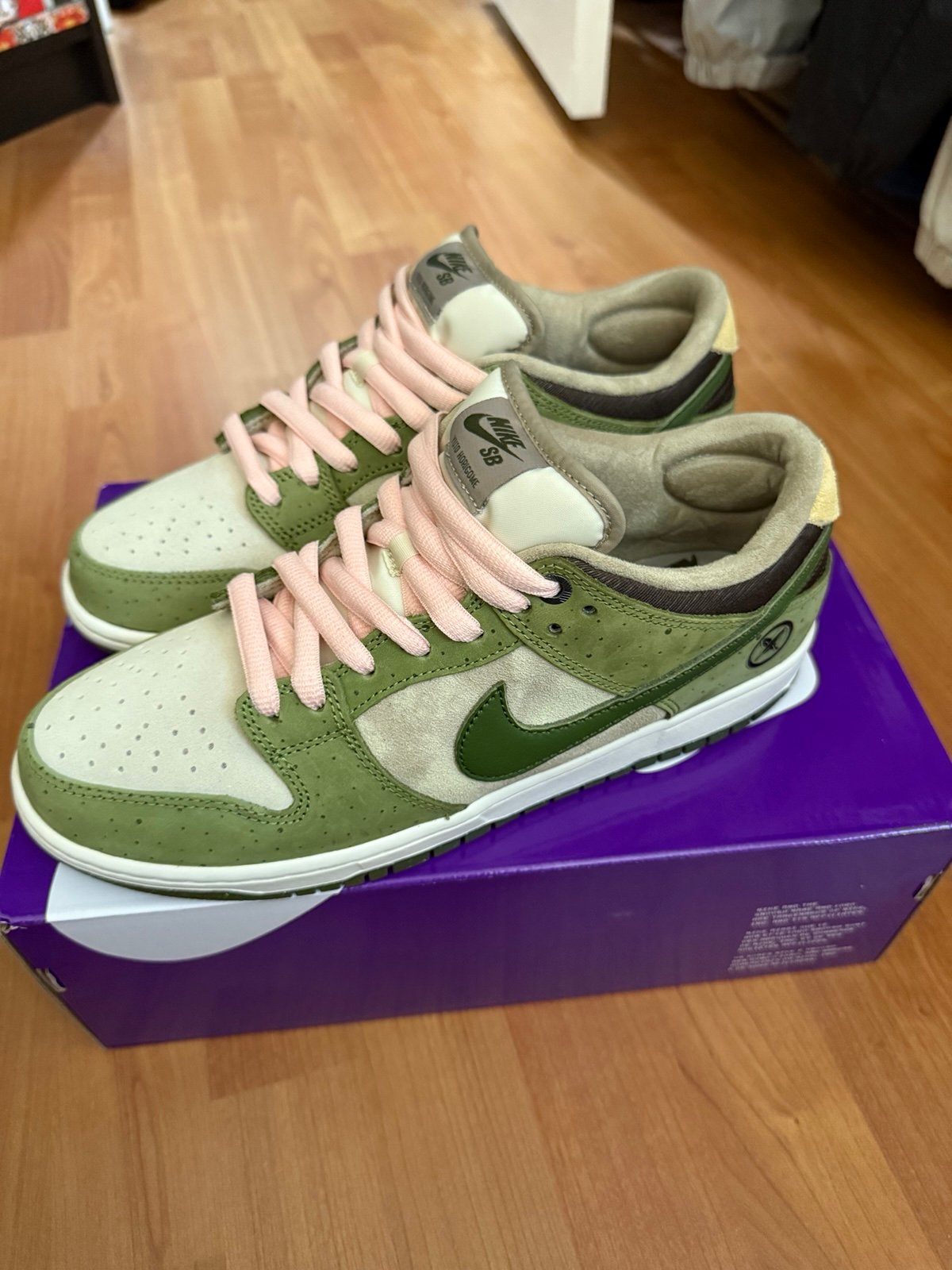 Nike SNKRS Match Dunks Yuto Horigome Asparagus