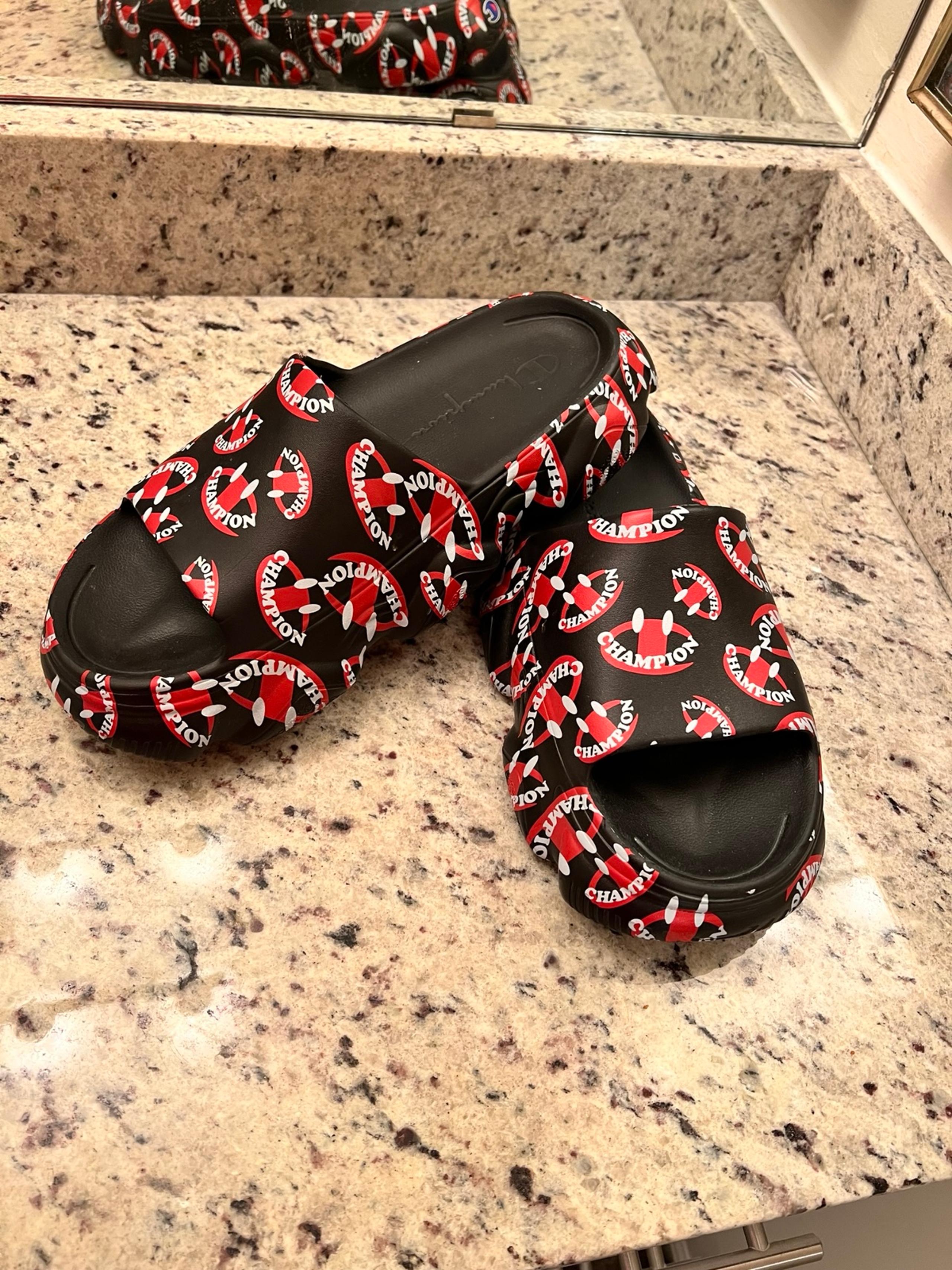 Men’s Champion Sandals Sz 13