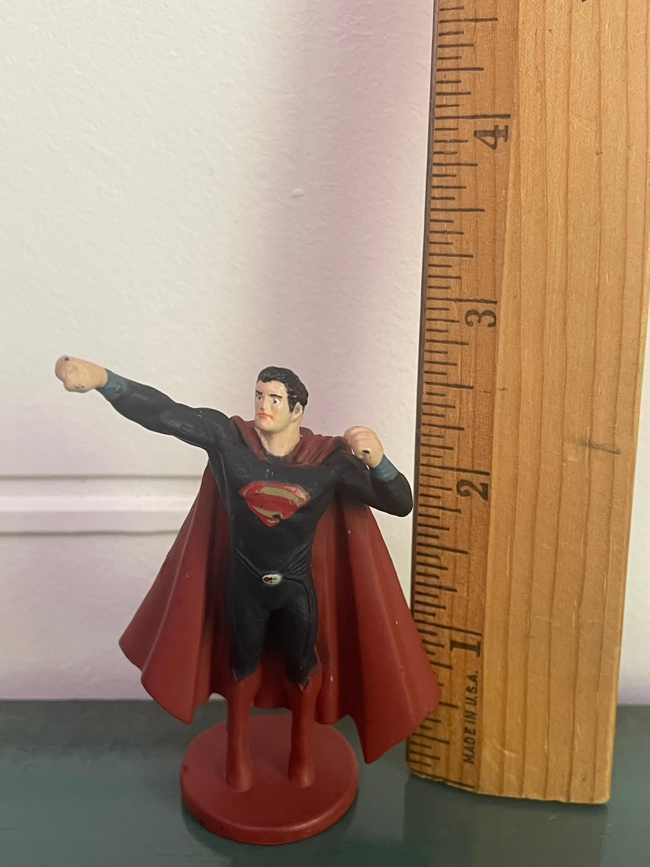 DC Comics Superman Mini Figure
