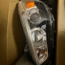 Left Headlight Assembly Mitsubishi Outlander 2014-2018