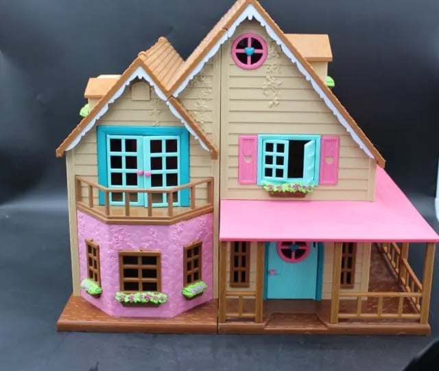 calico critters house