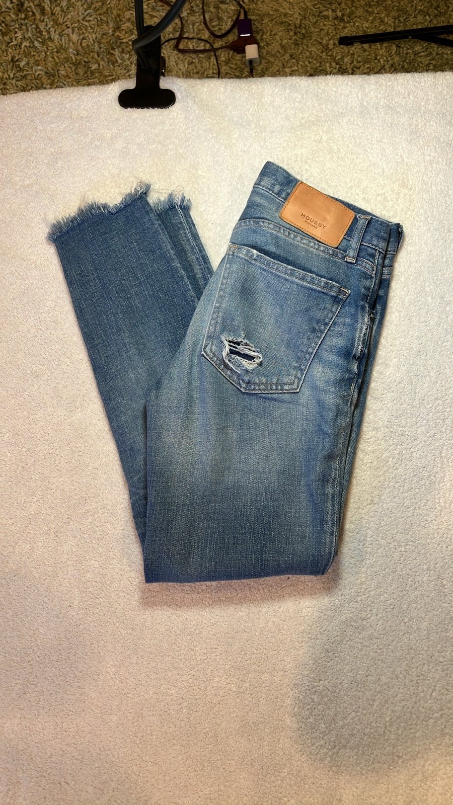 Moussy distressed jeans