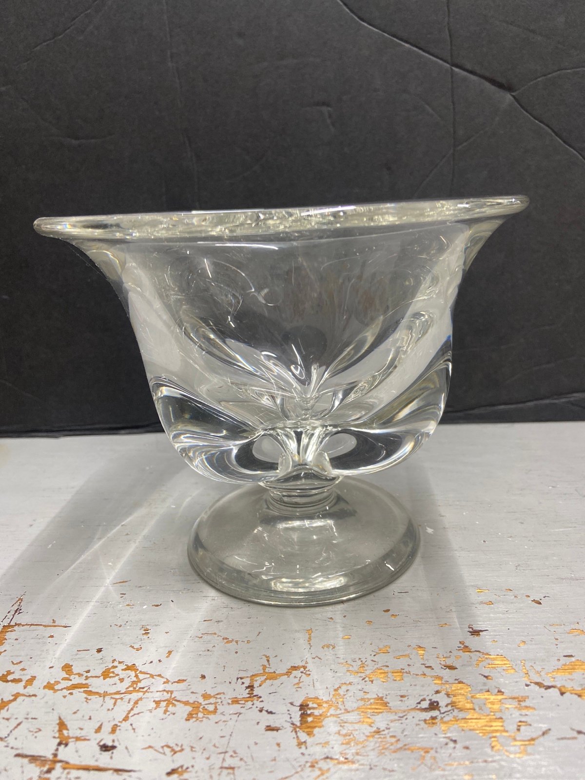 Glass bowl