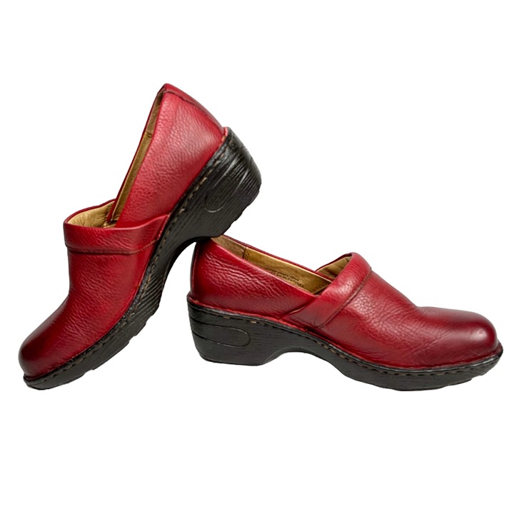 Born Red Leather Closed Heel Clogs – US Women's Size 9