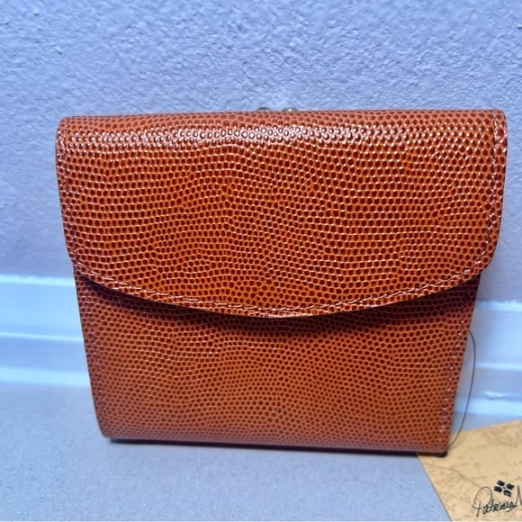 NWT Patricia Nash Leather Reiti BiFold Wallet