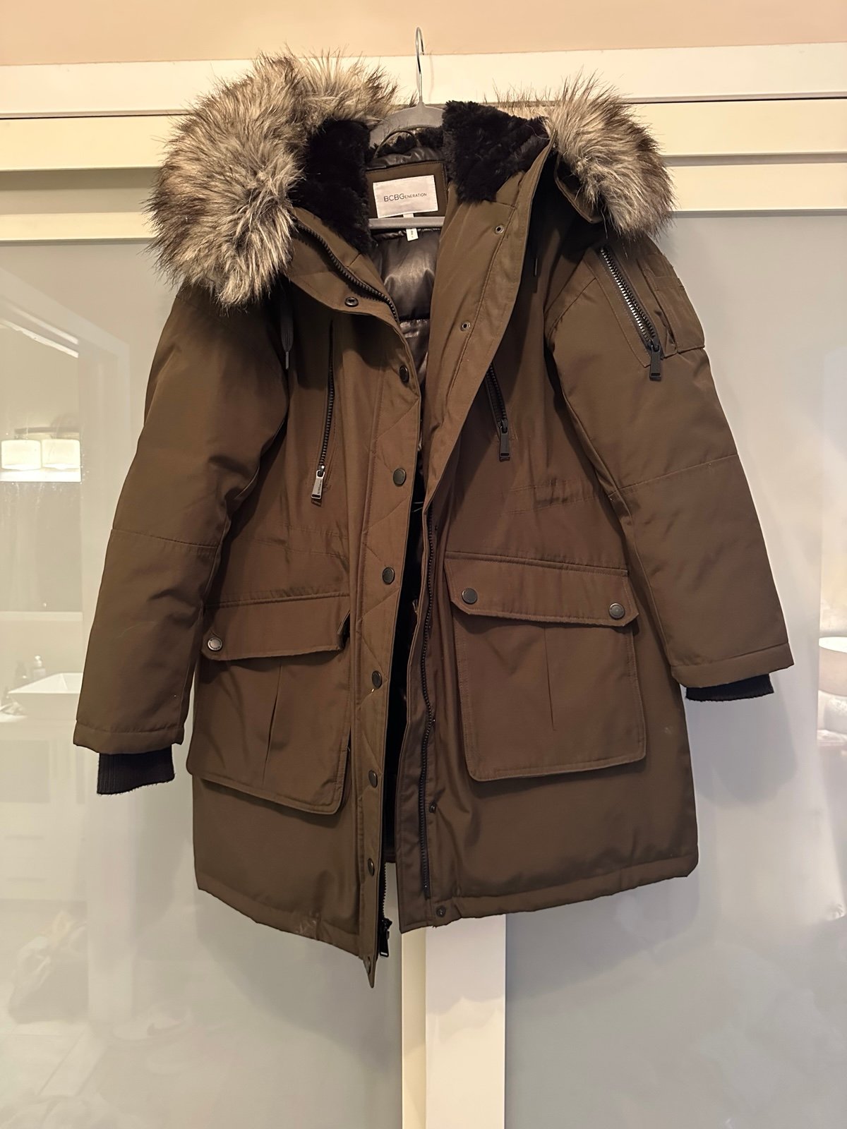 BCBGeneration Puffer