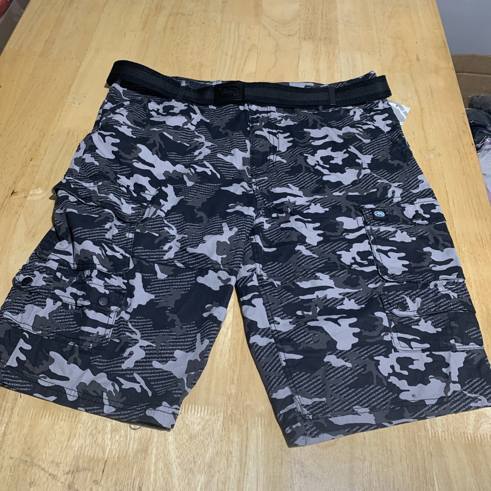 Ecko Unltd Shorts Mens 38 Camluflage Cargo Pockets Outdoor Casual Men