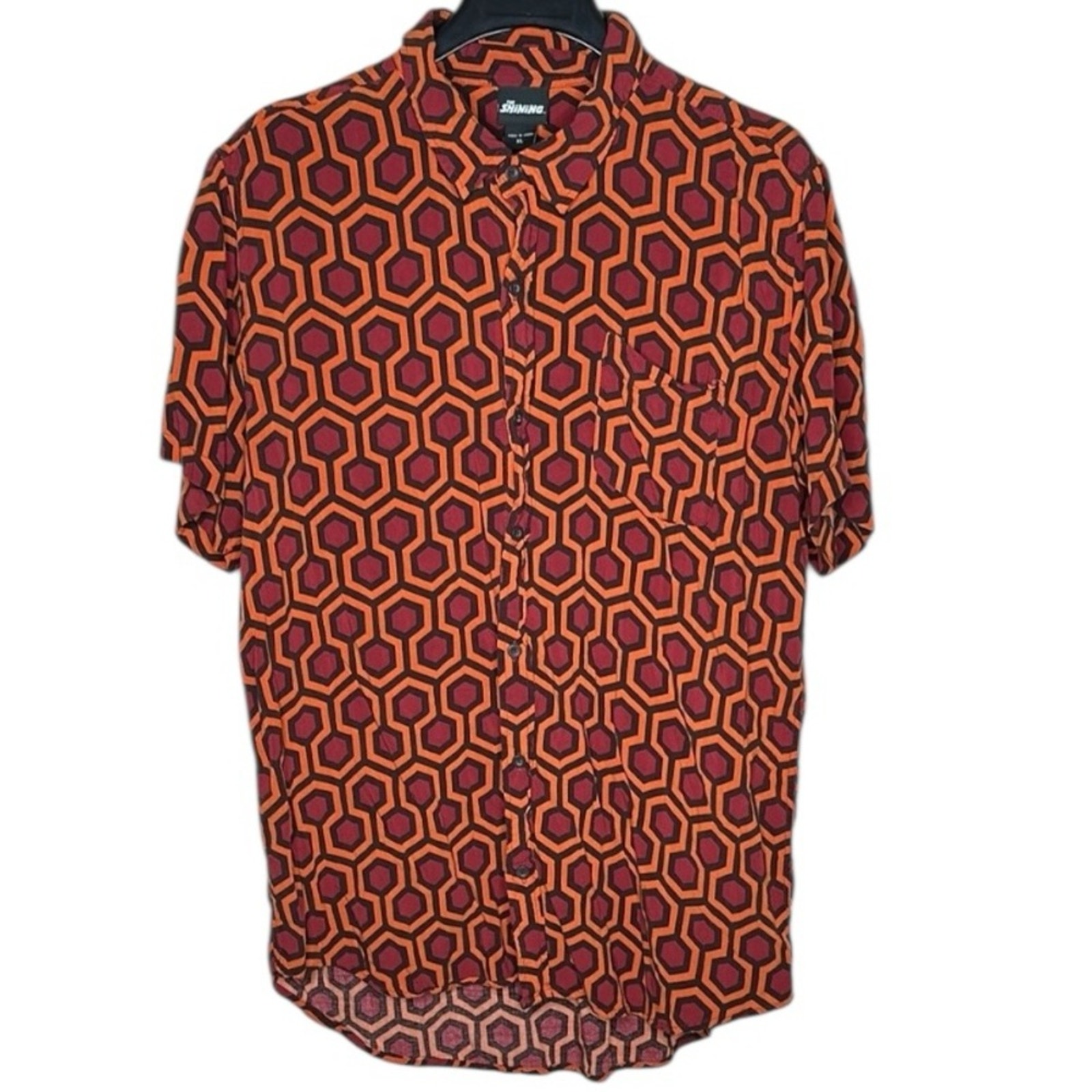 The Shining Stanley Hotel Carpel Pattern Short Sleeve Button Down Size XL