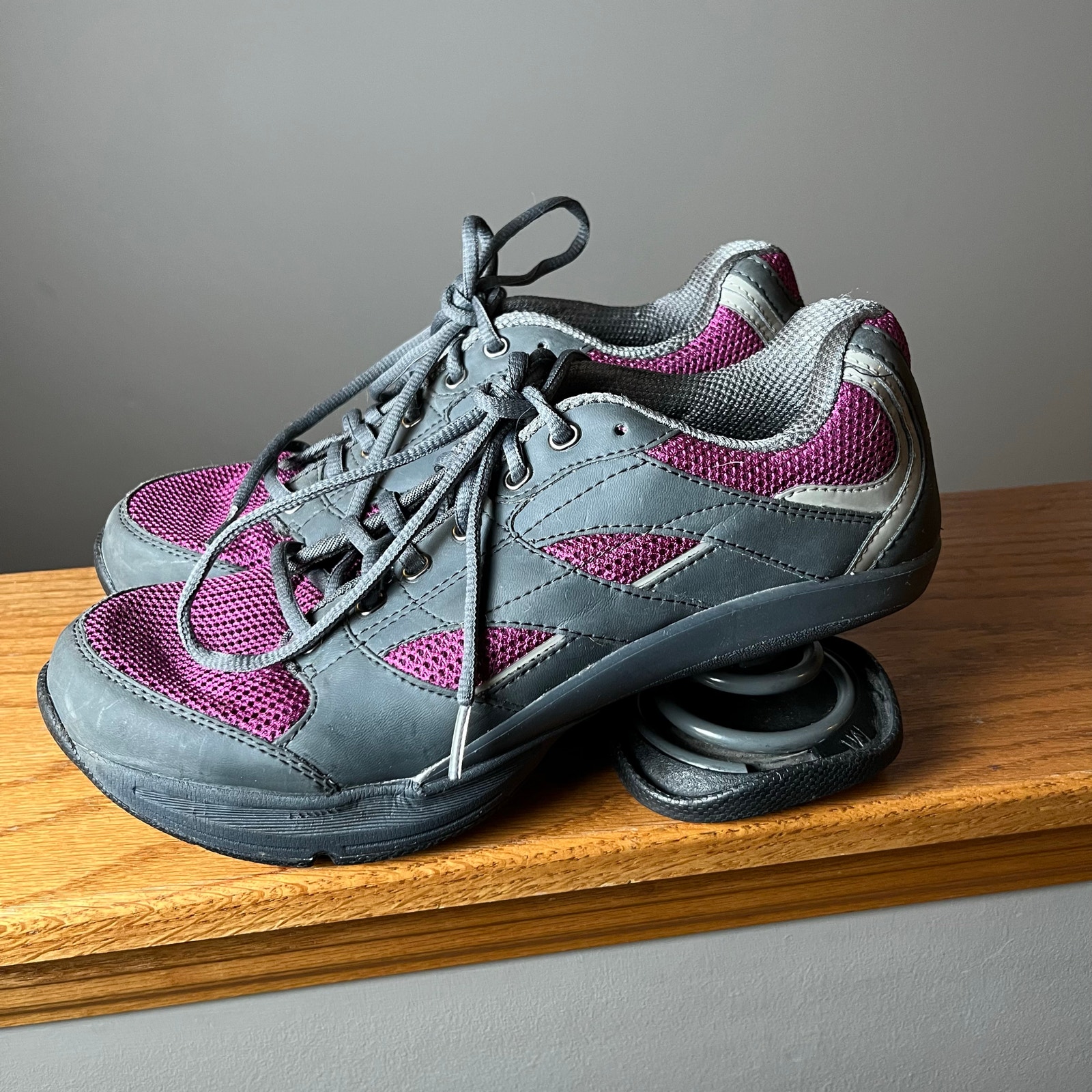 Z-Coil Freedom Classic Grey Fuchsia Slip Resistant Open Coil