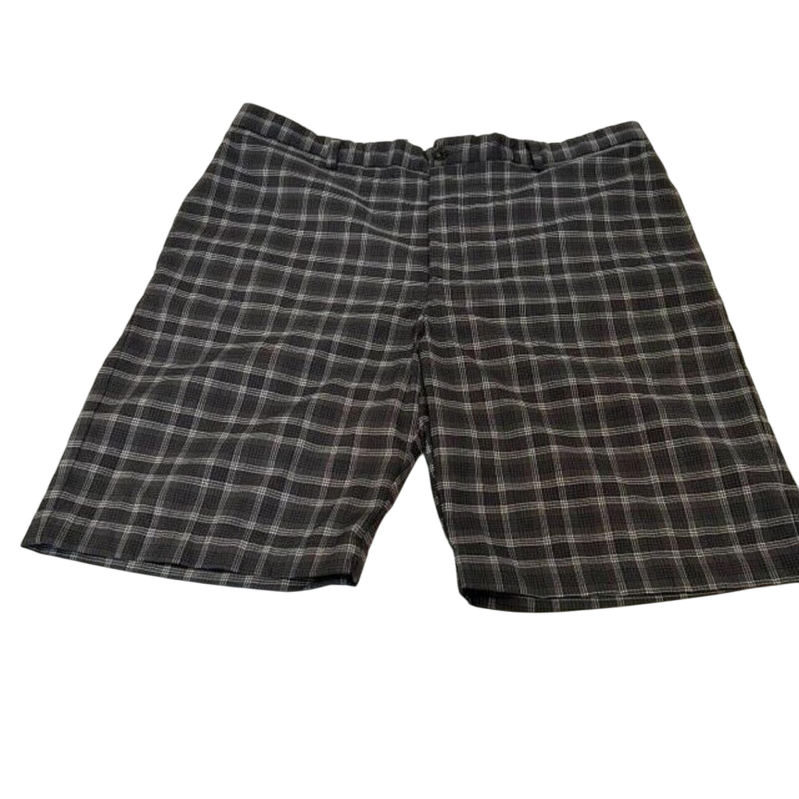 Greg Norman Shorts Men’s Golf Casual Size 38 Gray Print
