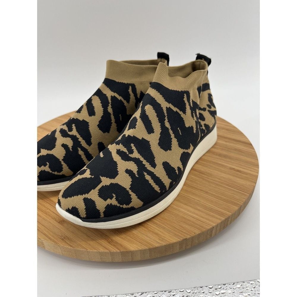 Louise et Cie Sz 6 Leopard Print Lo Breyson Sock Sneaker