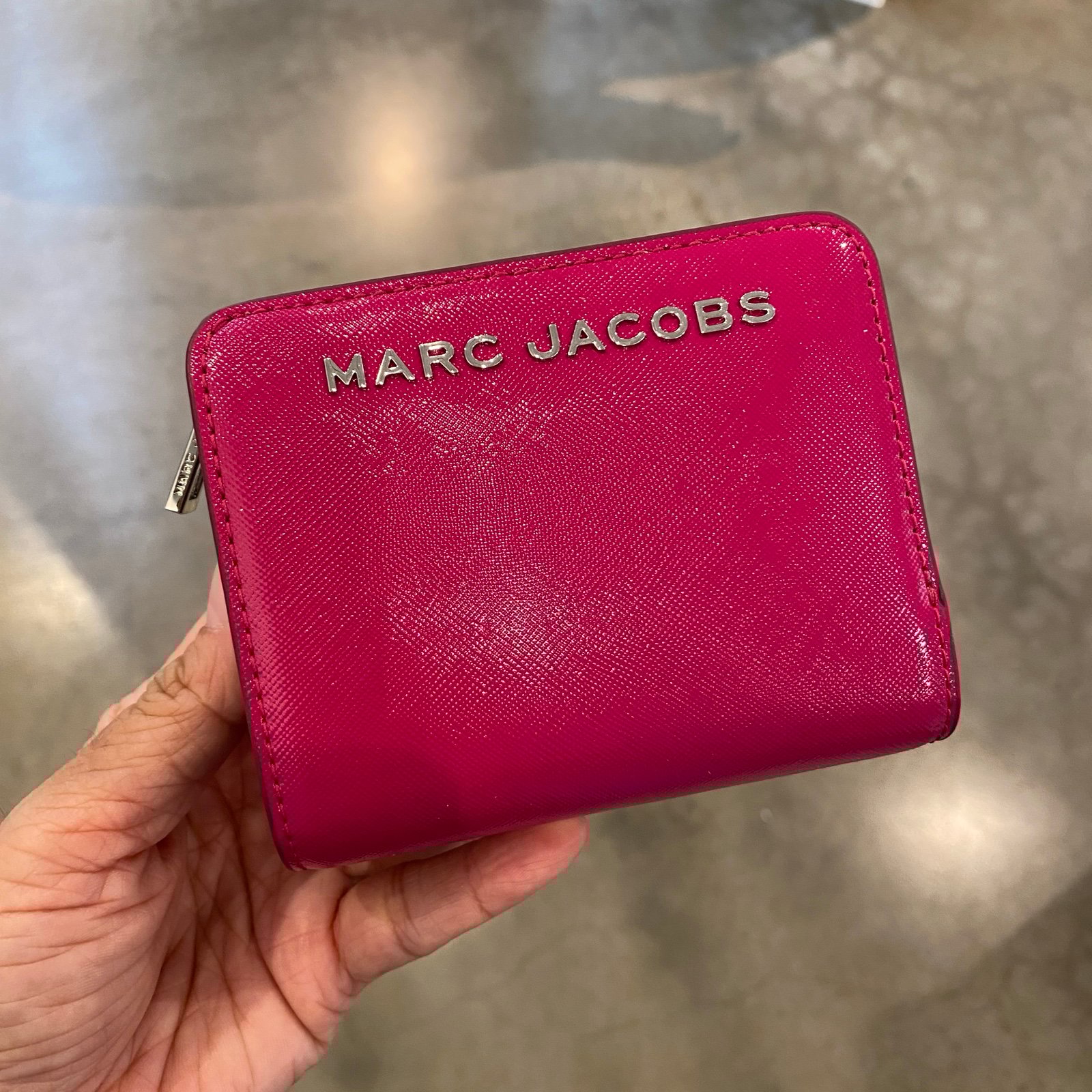 Last 1 ‼️ Marc Jacobs 4S4SMP002S02 bifold wallet IN LIPSTICK PINK
