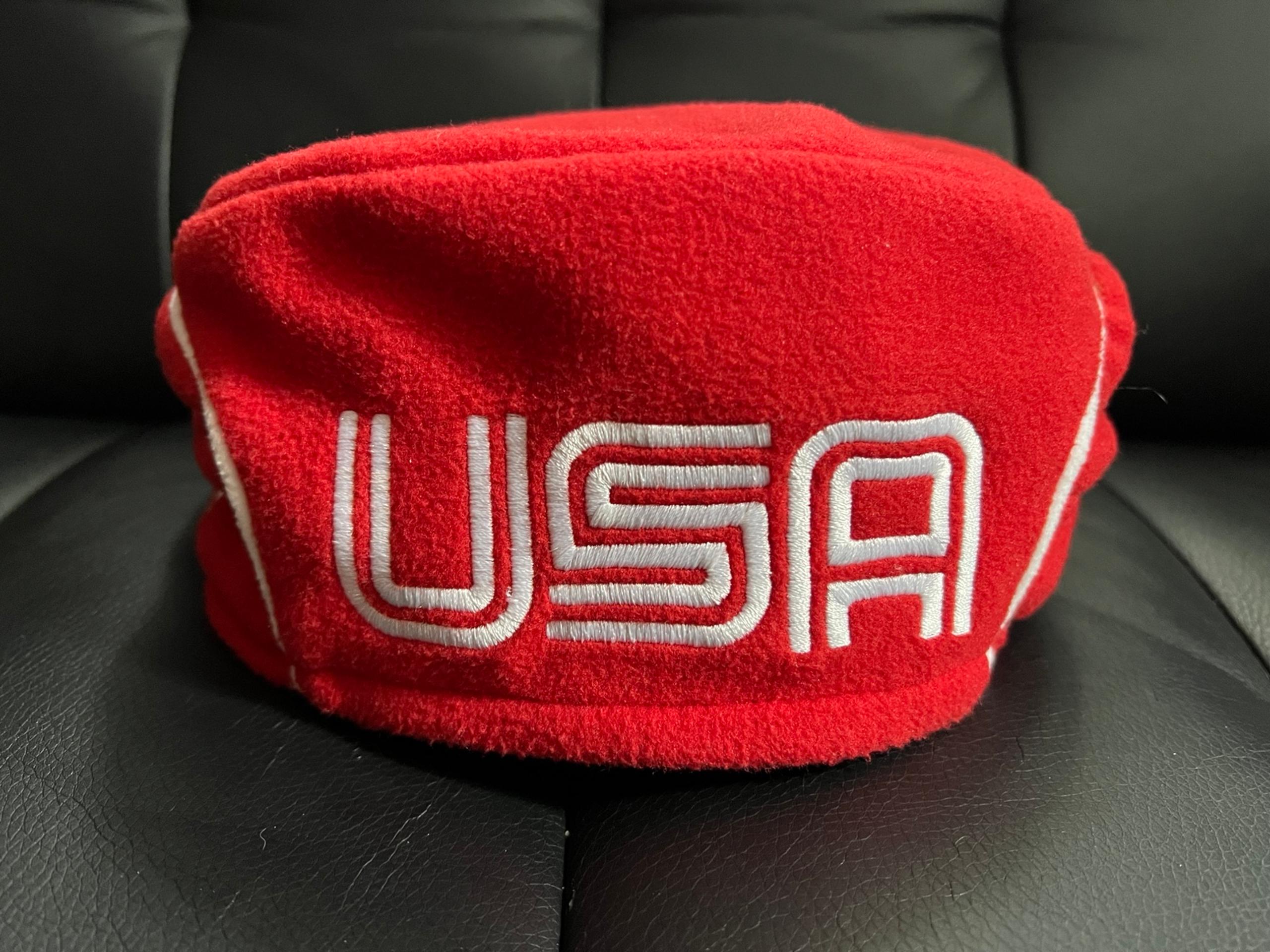Roots USA Winter Olympics Red Beret Size Small/Medium Fleece Hat Beanie Torino