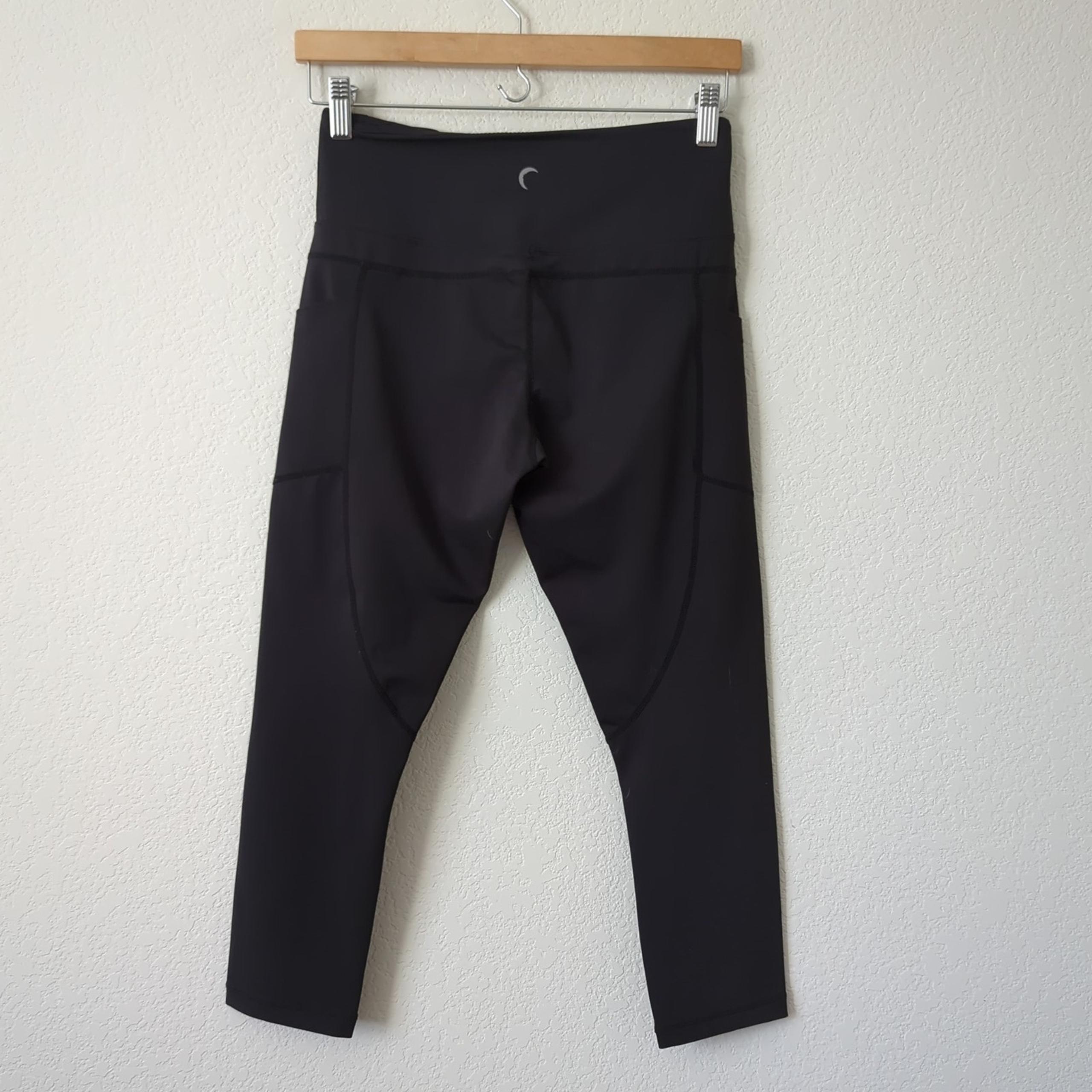 Zyia Active Leggings Size Medium Womens Cropped Black Athletic Yoga Pants EUC