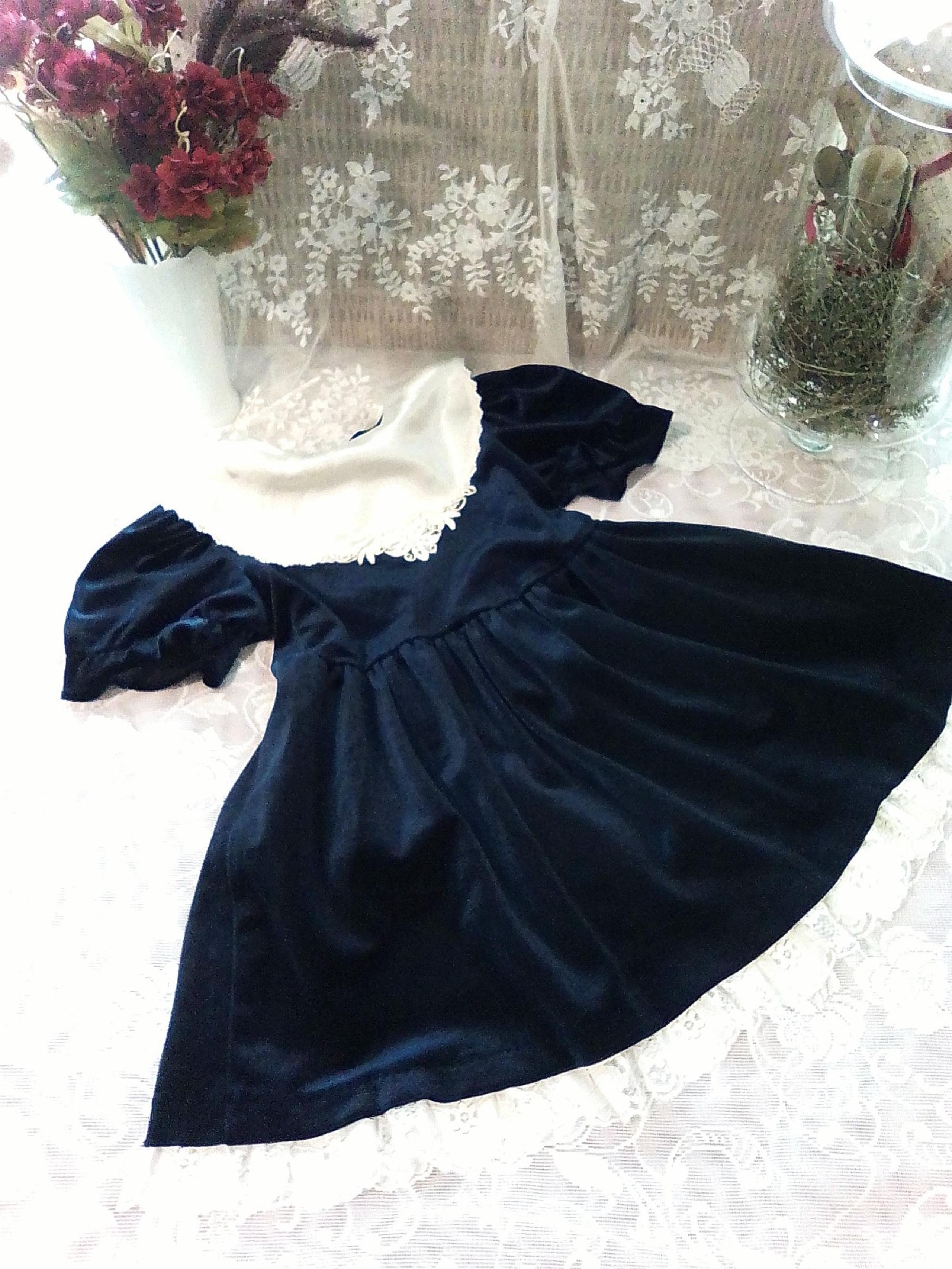 Vintage girls dress