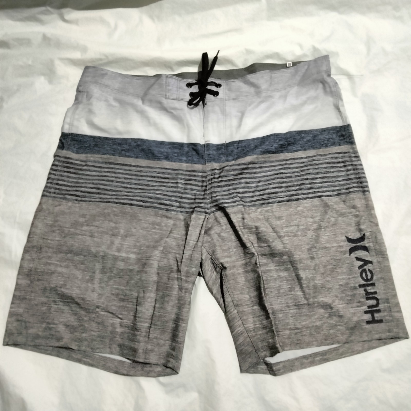 Hurley Men's Colorblocked Board Shorts Stretch Blue Navy Gray Size 38