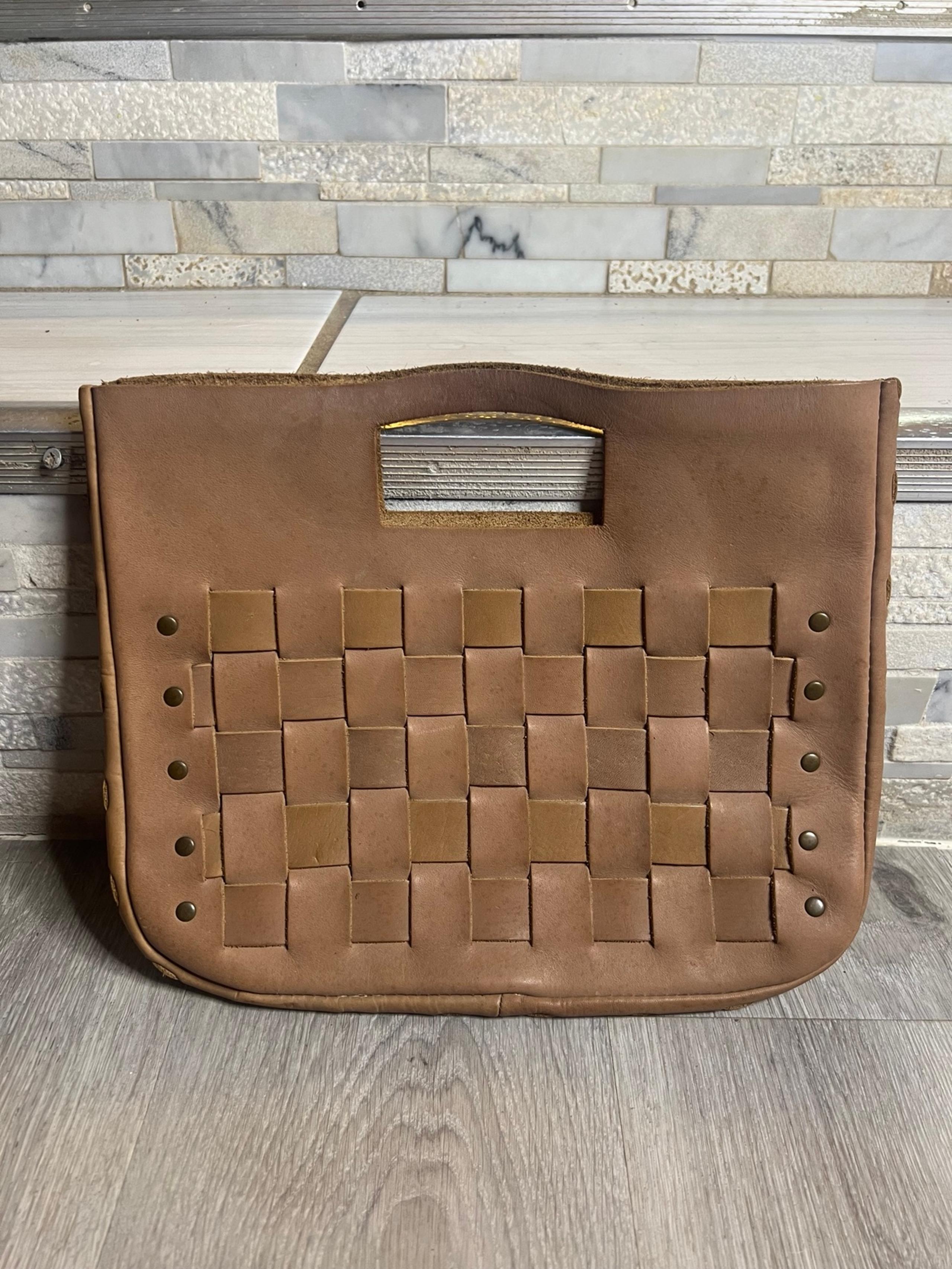 Gap Vintage y2k leather handbag clutch