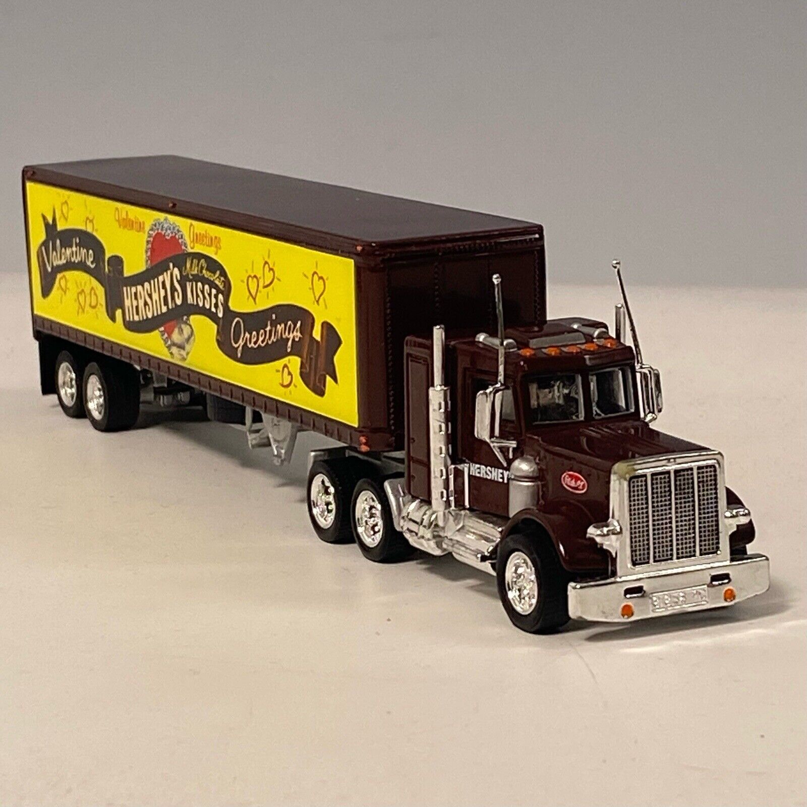 Matchbox Collectibles Hershey's Tractor Trailer Platinum Edition New w/Box