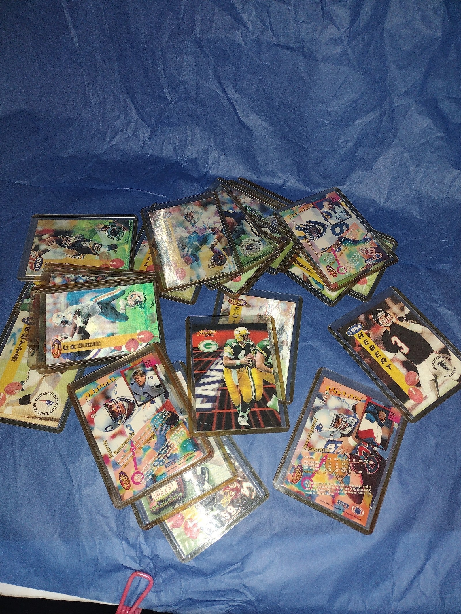 NFL football card lot including Brett farve