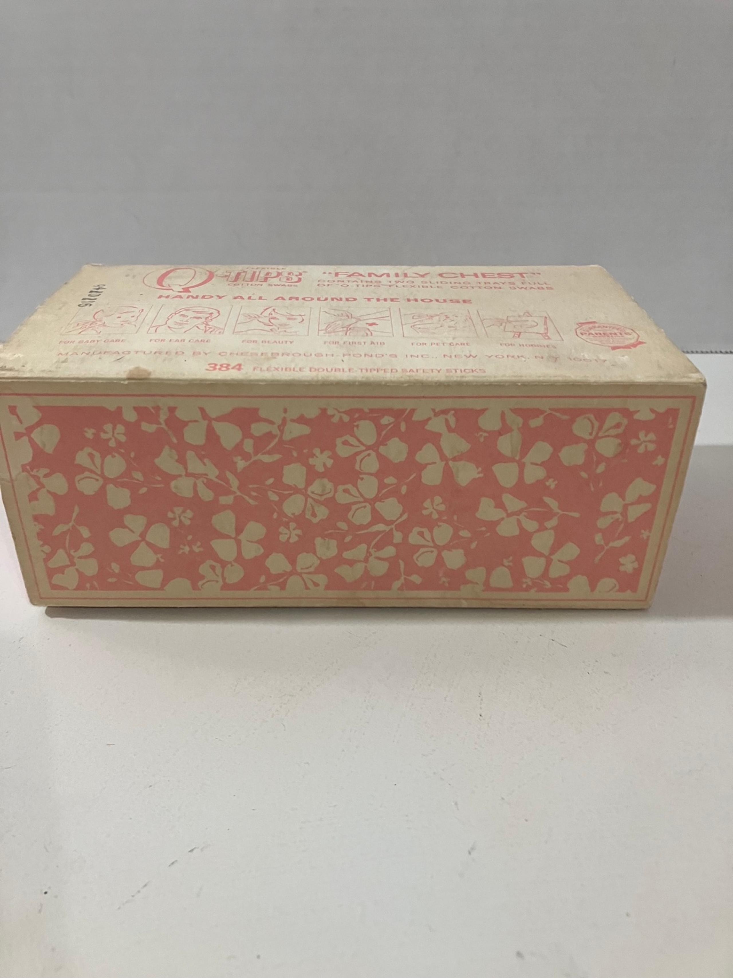 Vintage Q-Tip Box Family Chest Pink Decor 70’s