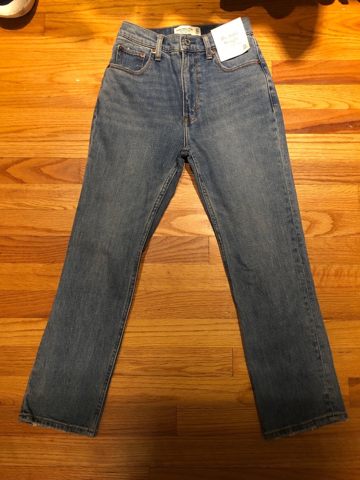 Abercrombie The Straight Ankle Jean