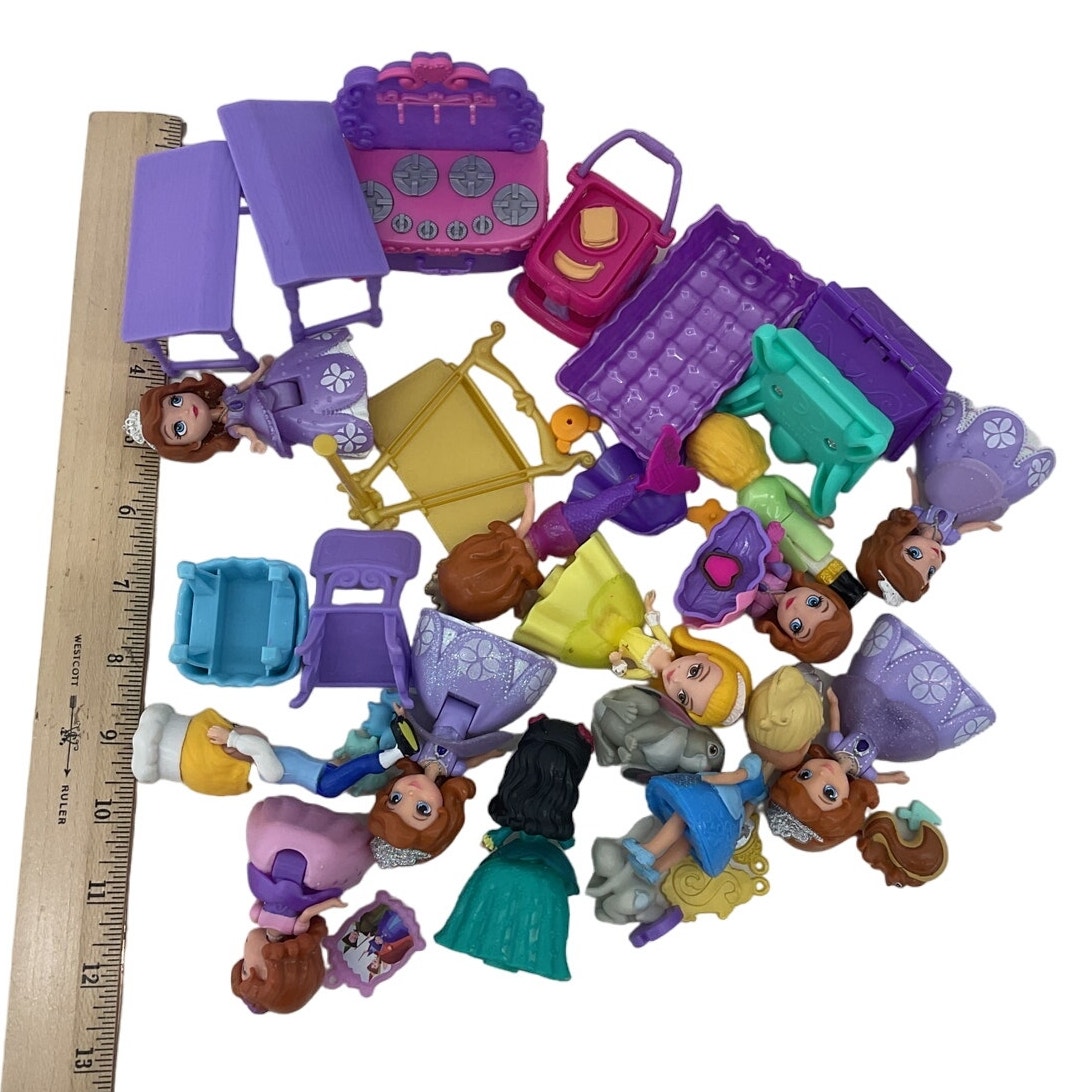 Disney Doll Playset Princess Mini Figures Dolls Accessories LOT