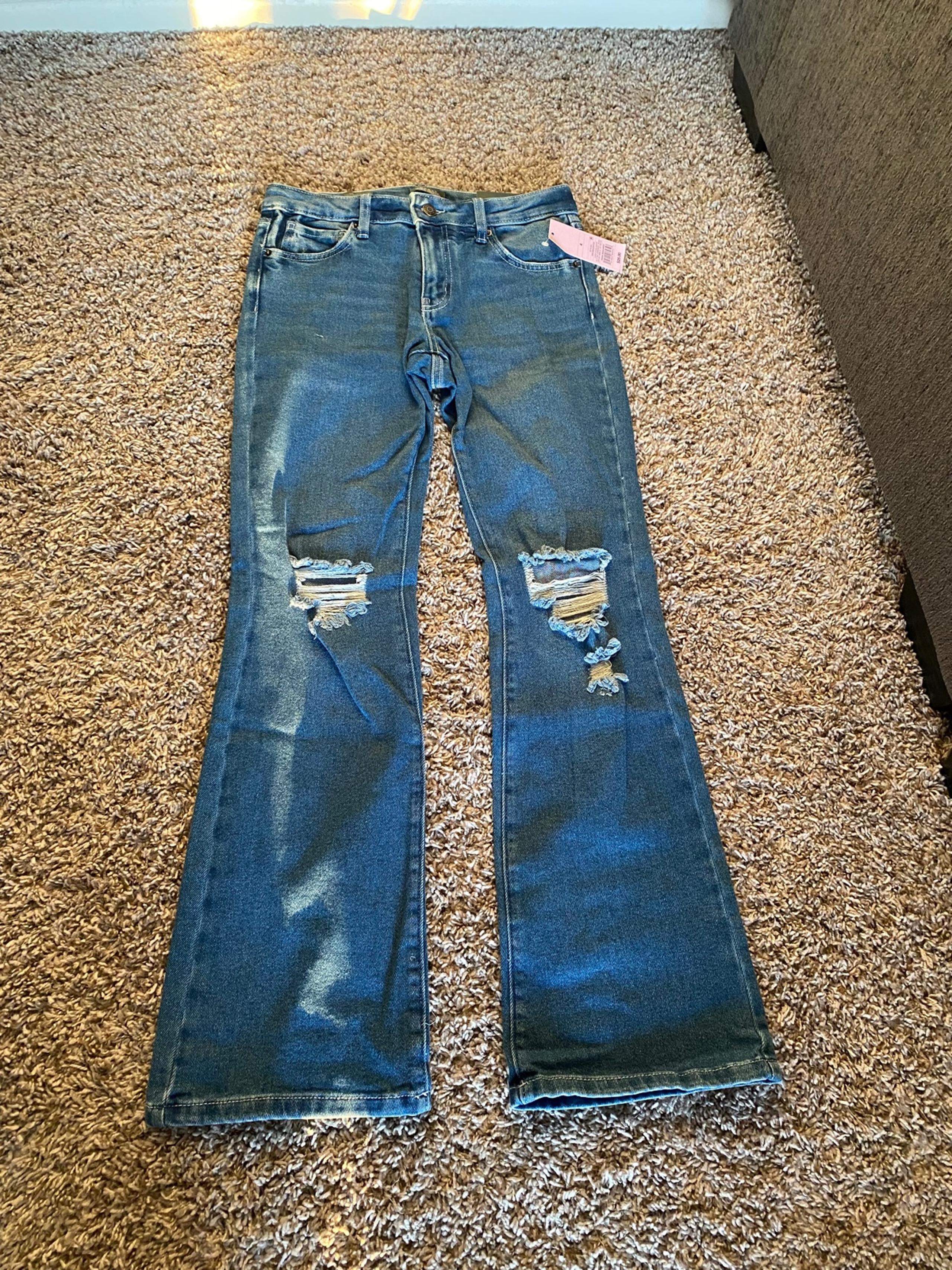 boot cut jeans