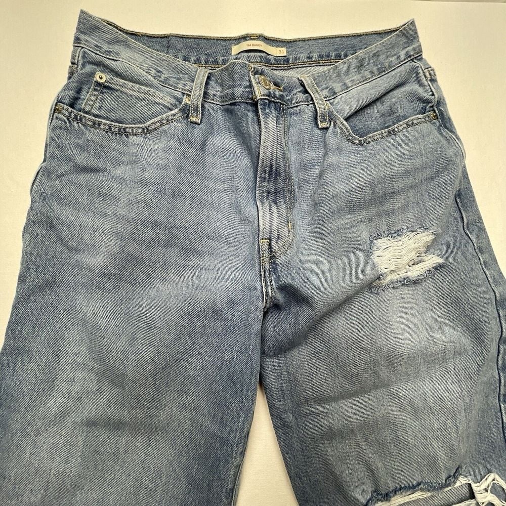 Levi's Women's 94 Baggy Jeans Distressed Light Wash Size 31 Hip Hop 2 Ink Spots