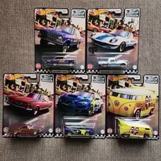HOT WHEELS-CAR CULTURE, BOULEVARDS 5 CAR SET: 21-25