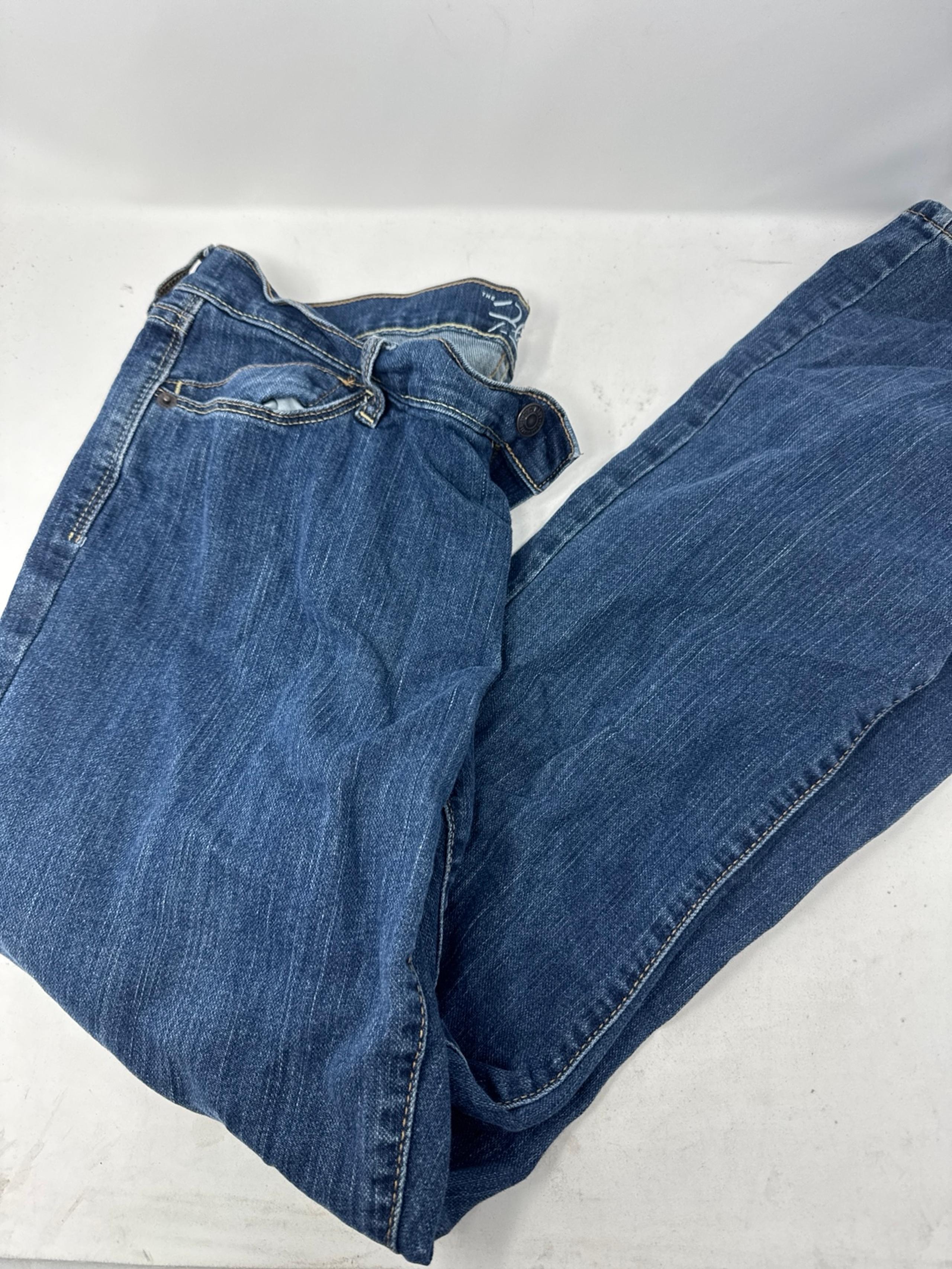 Old Navy the flirt jeans boot cut size 10 Regular