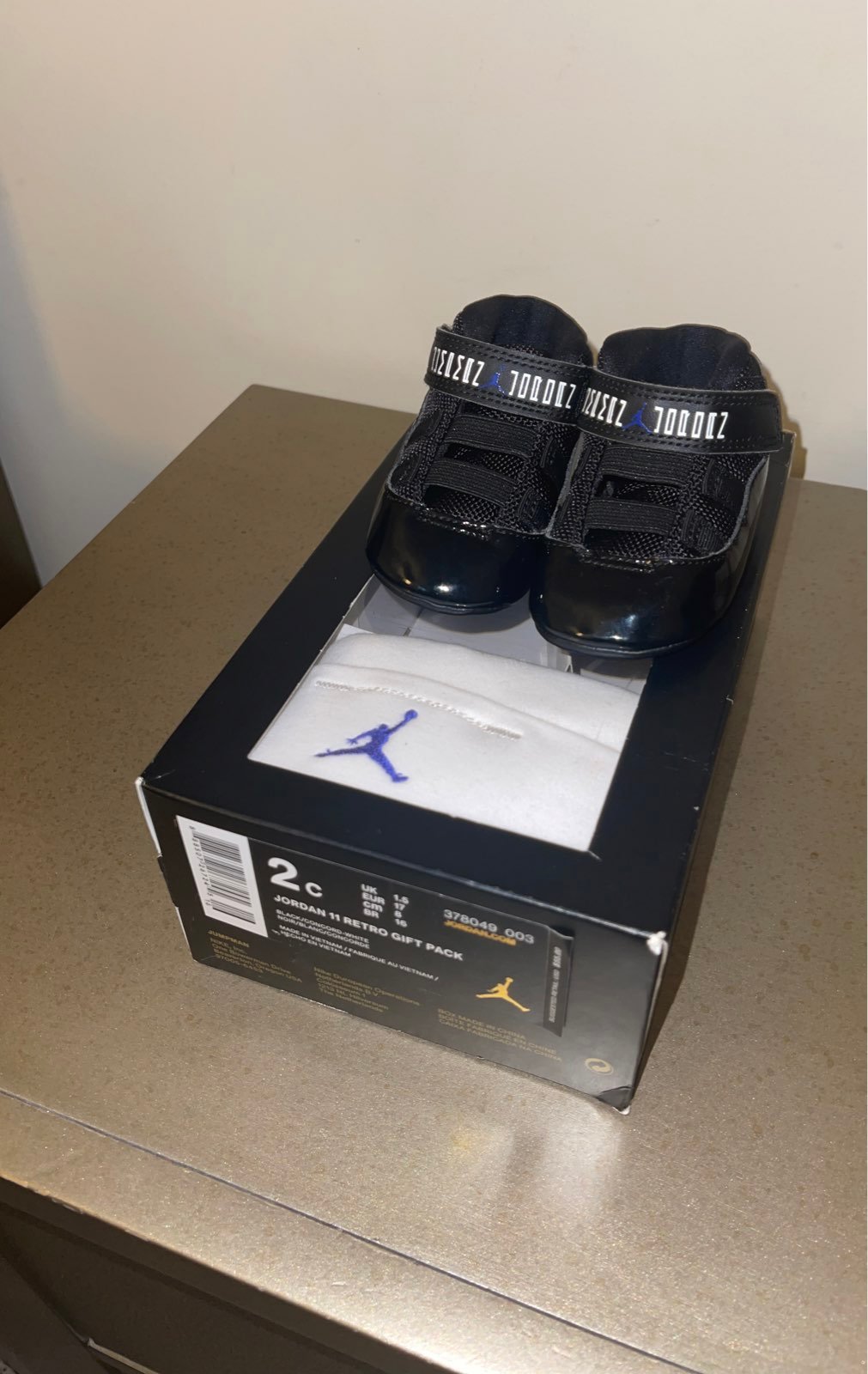 Jordan 11 retro gift pack