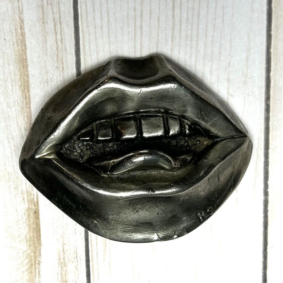 VINTAGE 1975 *ROLLING STONES LIPS & TONGUE* RS BELT BUCKLE GREAT AMERICAN BUCKLE