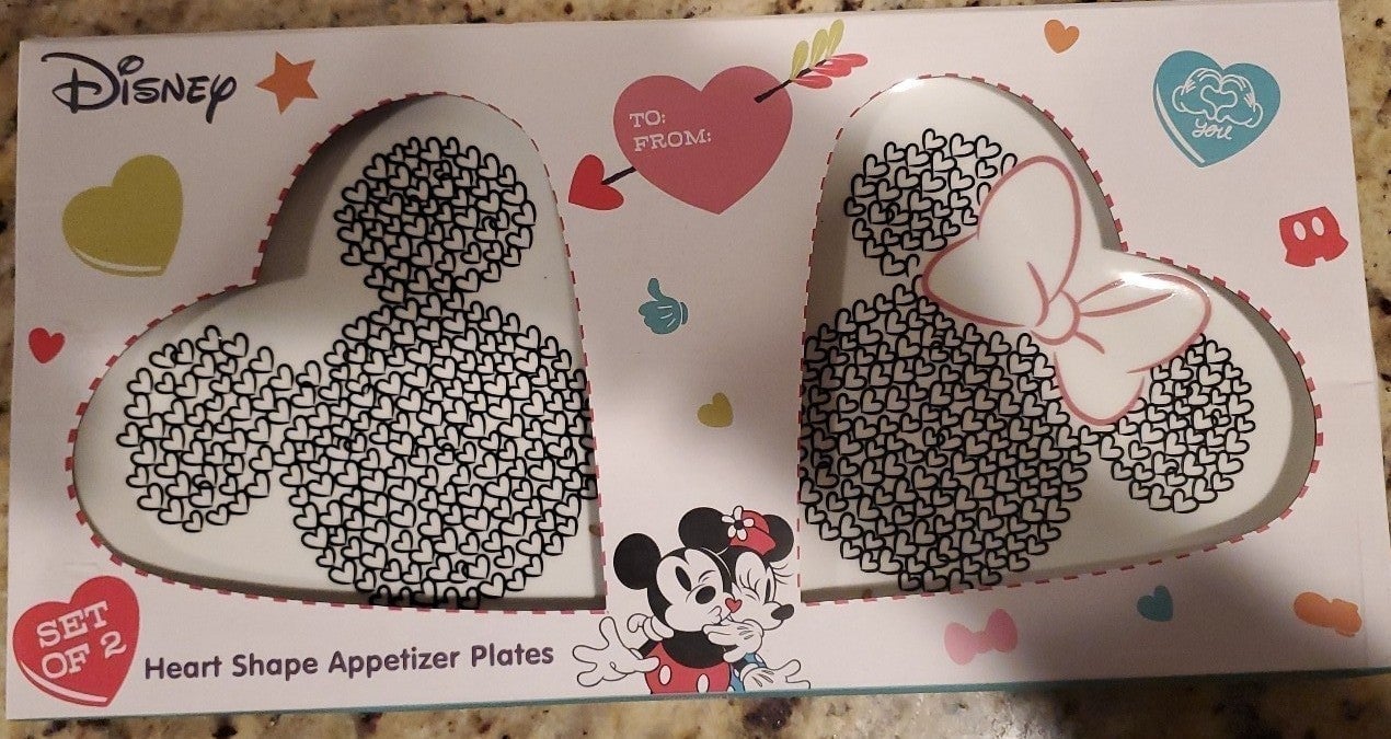 Set of 6 Mickey & Minnie Heart Shape Appetizer Plates