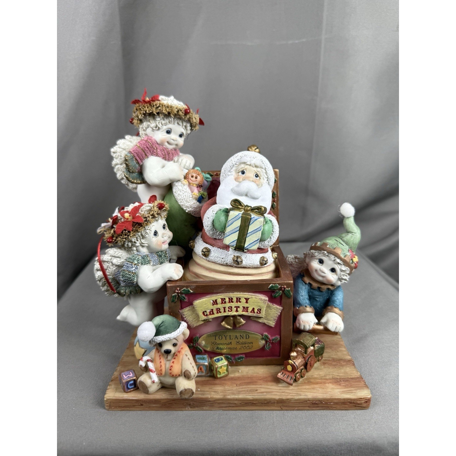 Dreamsicles Toyland 11th Edition Christmas 2002 Figurine Santa Claus