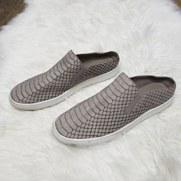 VINCE Blair Snakeskin Embossed Leather Skate Sneakers Women 7.5 M Gray Slip on
