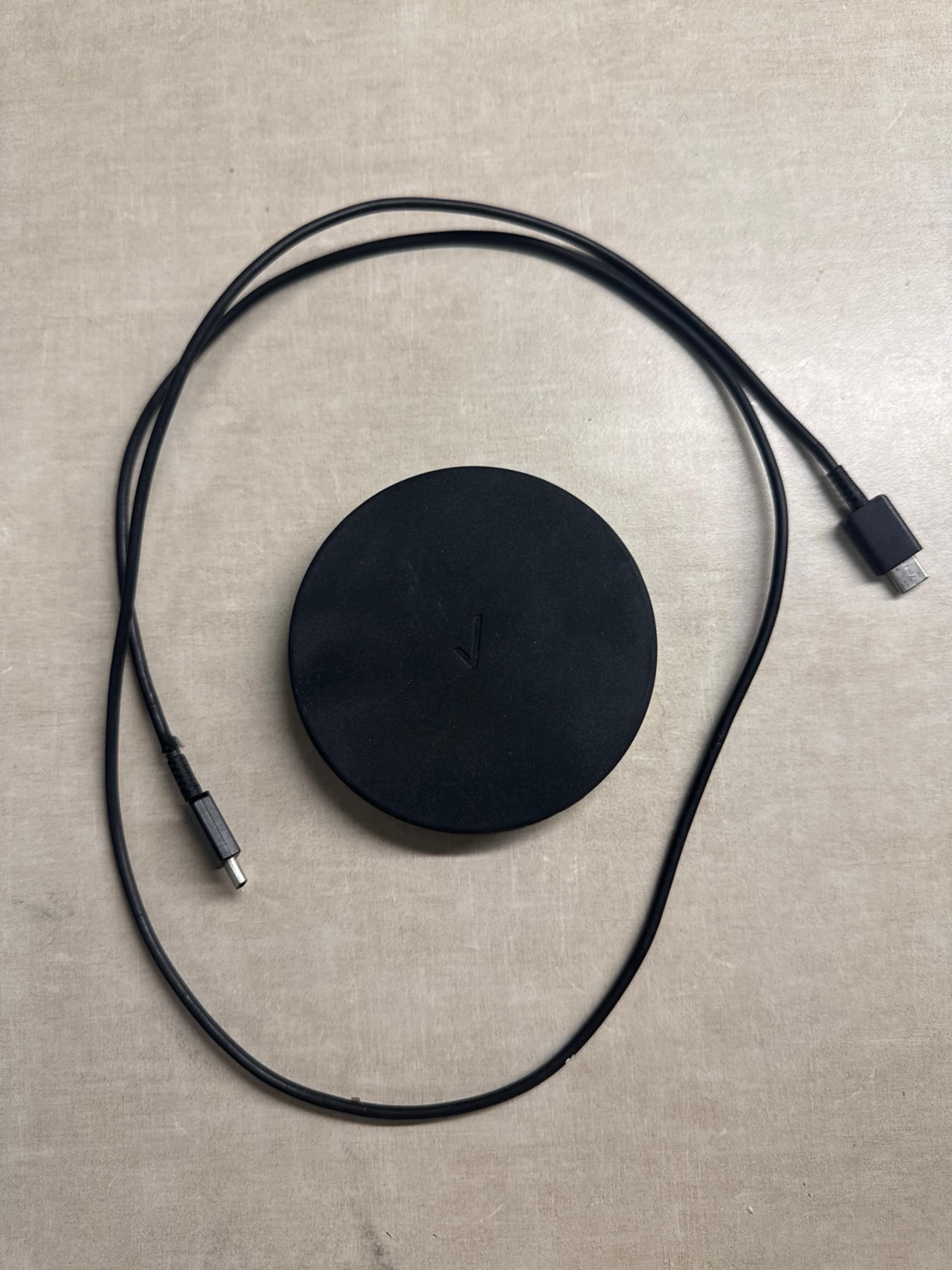 Verizon Charging Platform With Cord