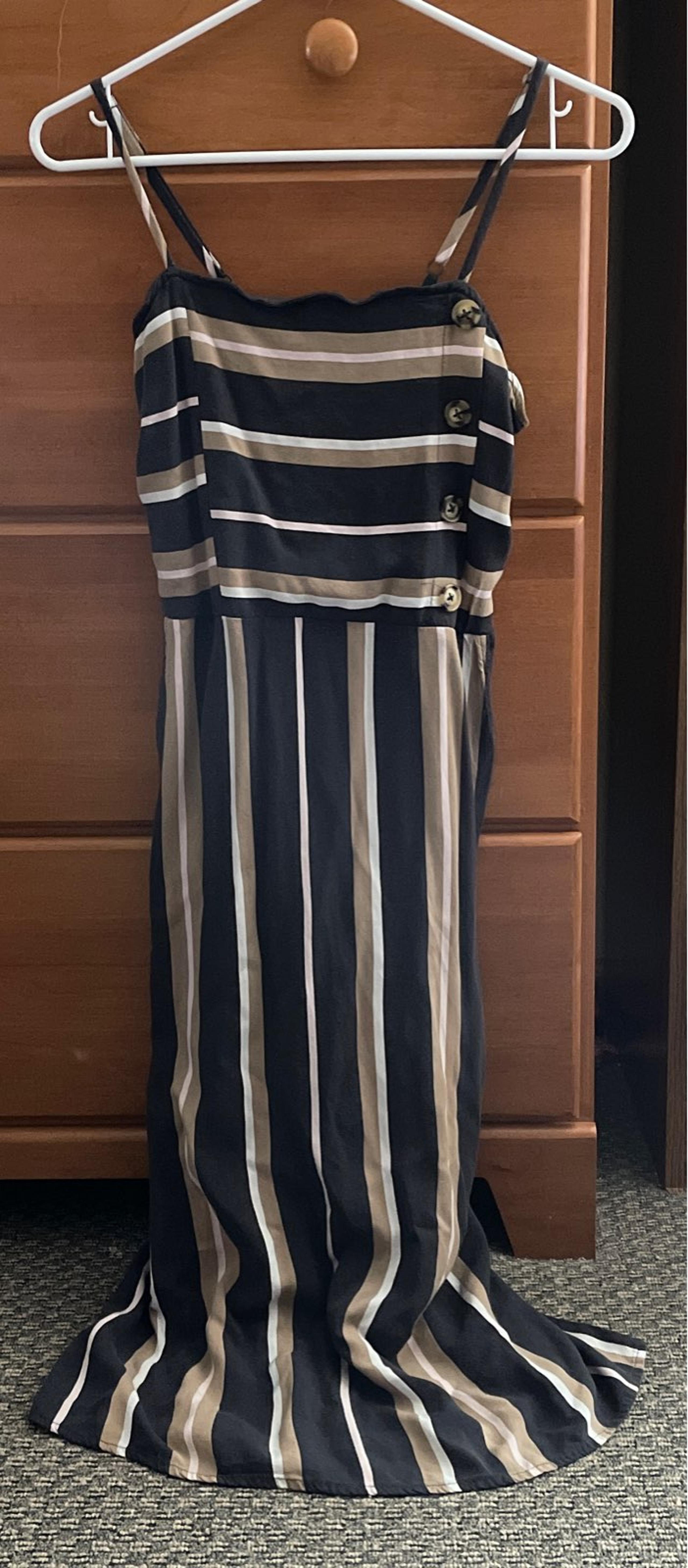 Womens casual dress