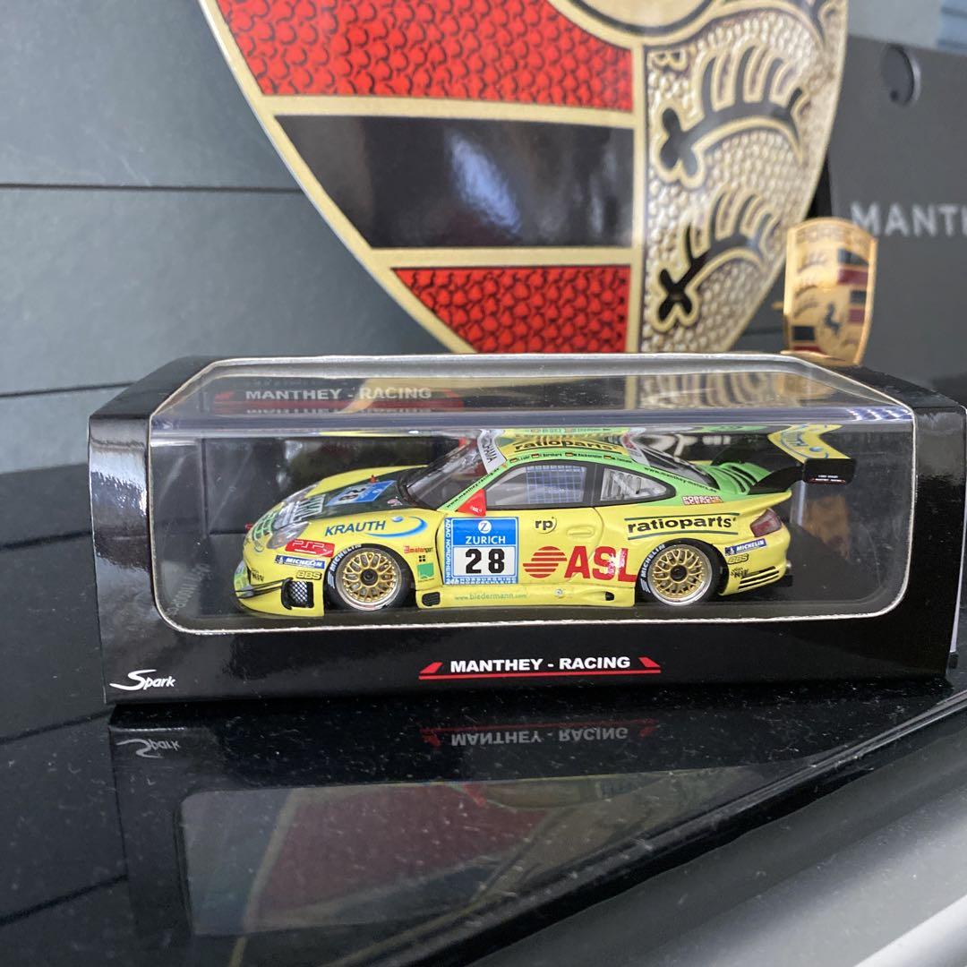 MantheyRacing Porsche 911 GT3 MR 2006 希少 MantheyRacing Porsche 911 GT3 MR 2006 rare -
